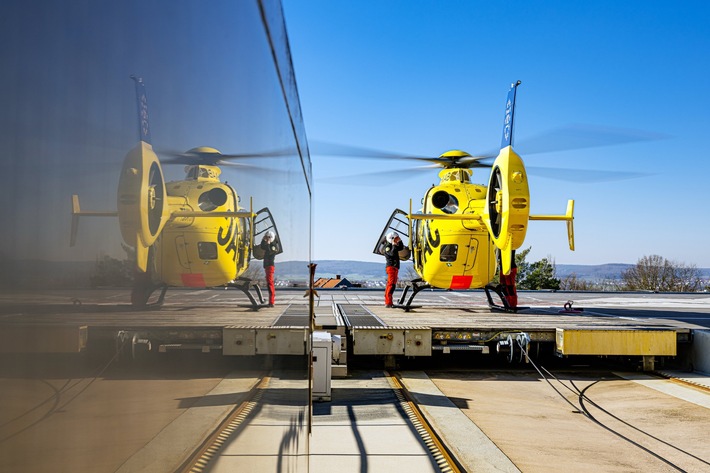 40 Jahre ADAC Luftrettung in Fulda / Rettungshubschrauber „Christoph 28“ feiert Jubiläum