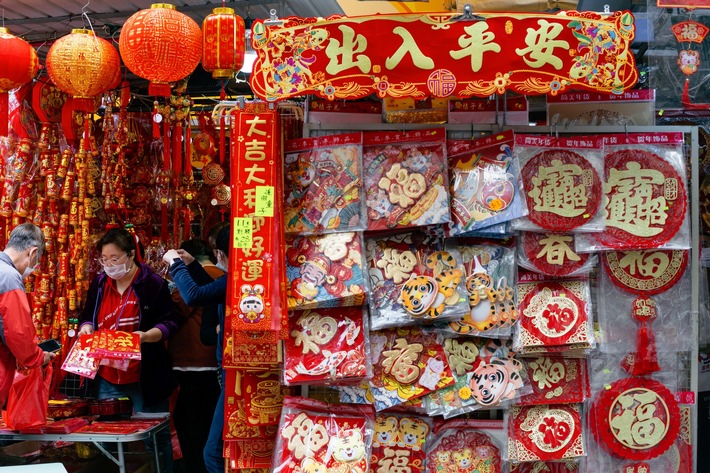 Das Jahr des Tigers: Hongkong begrüßt das chinesische Neujahr 2022 mit alten und neuen Traditionen