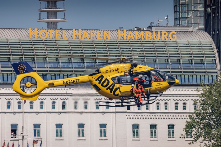 „Christoph Hansa“ fliegt weiter in Gelb