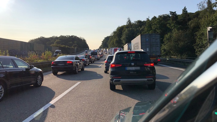 Sommer, Sonne, volle Autobahnen - ADAC Stauprognose zum Ferienbeginn in Hessen