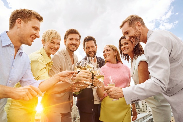 "Es gibt noch viel zu sehen"! SAT.1 feiert den Herbst mit mehr als 15 Programm-Starts - und einem Redesign (FOTO)