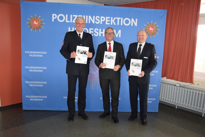 POL-HI: Vorstellung des Sicherheitsberichtes 2016 der Polizeidirektion Göttingen durch Präsident Uwe Lührig in der Polizeiinspektion Hildesheim
