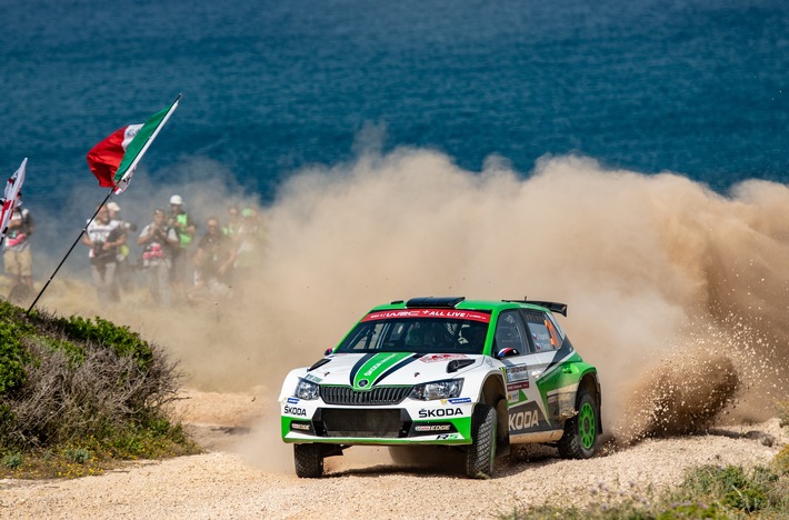 Rallye Türkei: SKODA Piloten Jan Kopecký und Pontus Tidemand kämpfen um den WRC 2-Titel (FOTO)