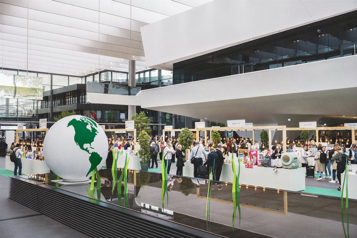 Start der Interzoo-Woche: fünf Tage voller Highlights für die internationale Heimtierbranche auf der Weltleitmesse