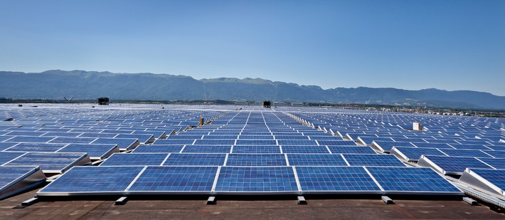 Palexpo Genf: Einweihung der grössten Photovoltaikanlage der Schweiz