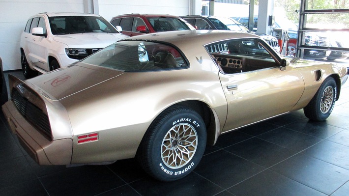 GRIP am Sonntag: Malmedie testet das GLE Coupé, Müller sucht Camaro, Corvette & Co.