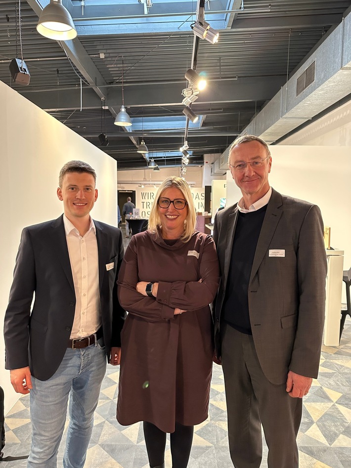 Pressemitteilung: "Kurzer Prozess" im FURNITURE FUTURE FORUM