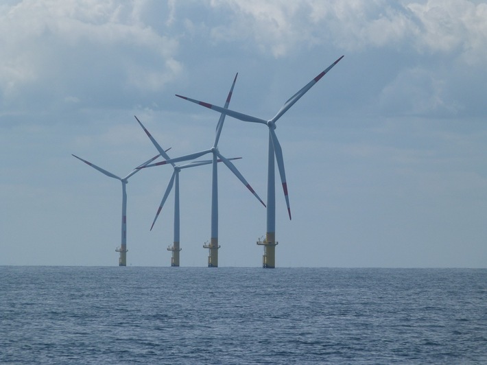 Hereon-Pressemitteilung: Offshore-Windparks verändern Strömungsmuster in der Nordsee