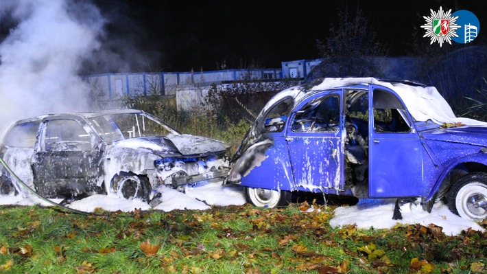 POL-OB: Ermittlungen nach Fahrzeugbrand in Oberhausen - Polizei sucht Zeugen