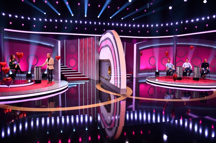 Mit Susi. Mit Wand. Mit Jörg. SAT.1 zeigt "Die Mutter aller Dating-Shows" am Montag