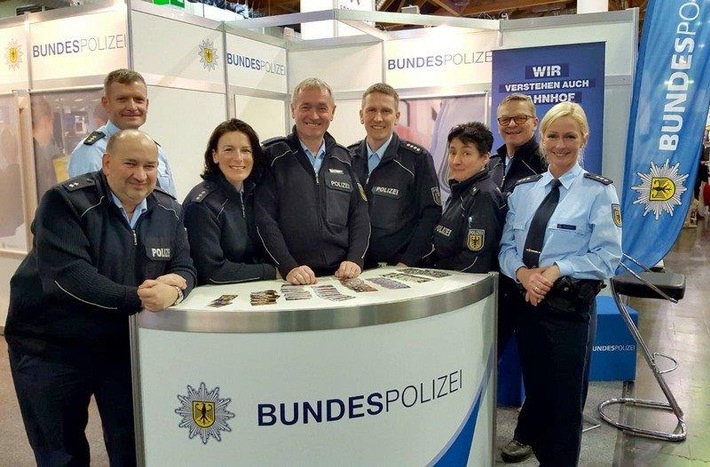 BPOLI MD: Reisemesse "Tourisma & Caravaning" - Die Bundespolizei ist wieder am Start und hat u.a. ihr Taschendiebstahlspräventionsteam im Gepäck