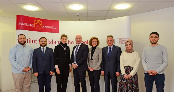 Professionalisierung muslimischer Gefängnisseelsorge -  Staatssekretär von der Beck gab Startschuss für Forschungsprojekt an der Universität Osnabrück