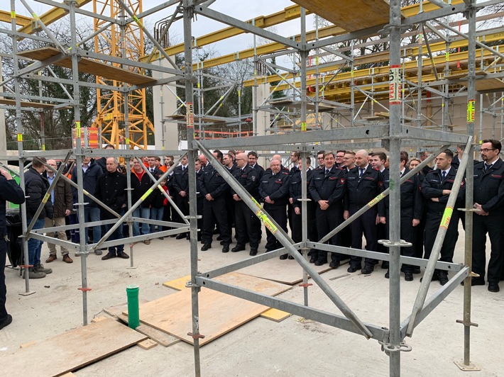 FW-Erkrath: Grundsteinlegung für neues Feuerwehrgerätehaus des Löschzuges Alt-Erkrath