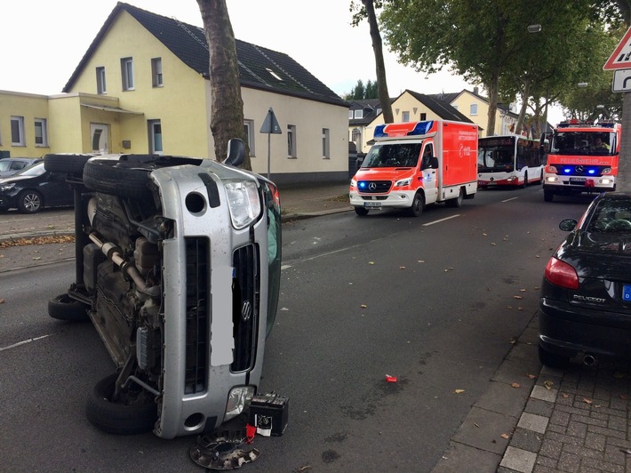 FW-BOT: Verkehrsunfall in Bottrop