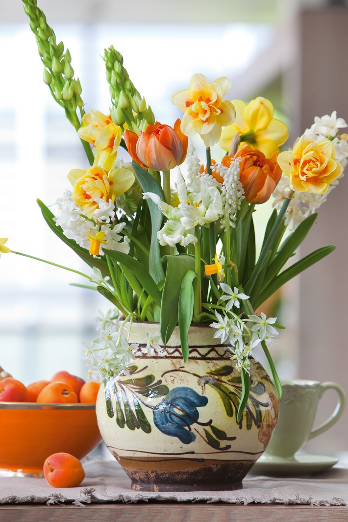 Die Farboffensive: Frühlingsbouquets für kleine und große Vasen (mit Bild)