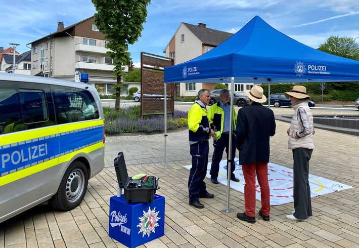 POL-HX: Im Parcours die Fahrtüchtigkeit testen / Polizei im Kreis Höxter beteiligt sich am Aktionstag zu mehr Sicherheit im Straßenverkehr