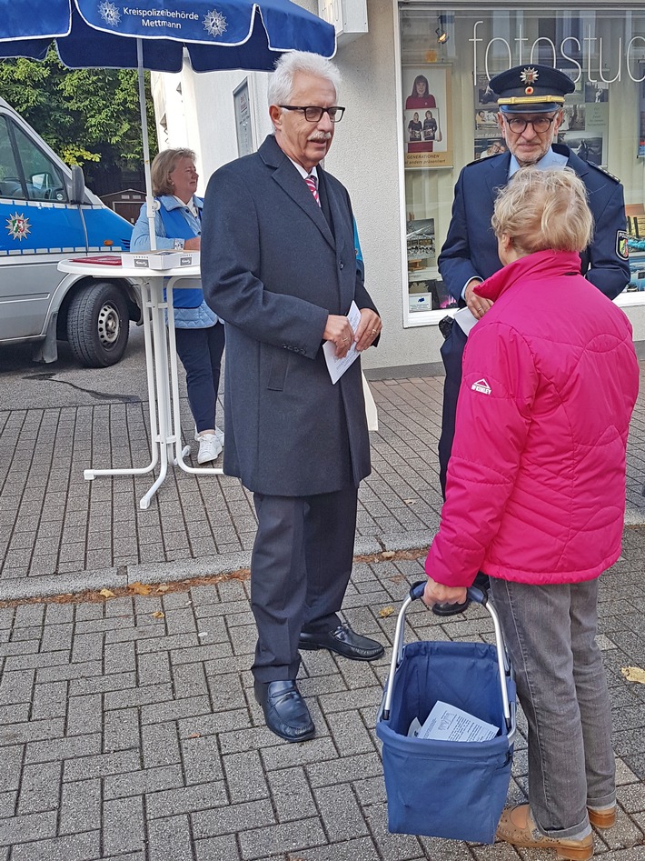 POL-ME: Kreisweite Aktionswochen beendet - aber der Kampf gegen den "Trickbetrug durch falsche Polizeibeamte" geht weiter ! - Haan-Gruiten / Kreis Mettmann - 1910054