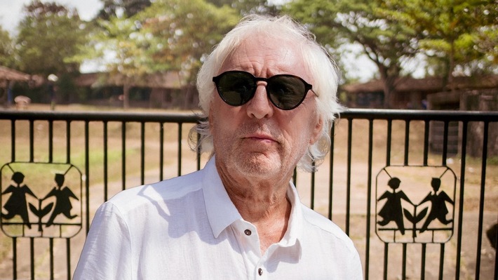 Günther Maria Halmer in Sri Lanka_Martin Haneback.jpg