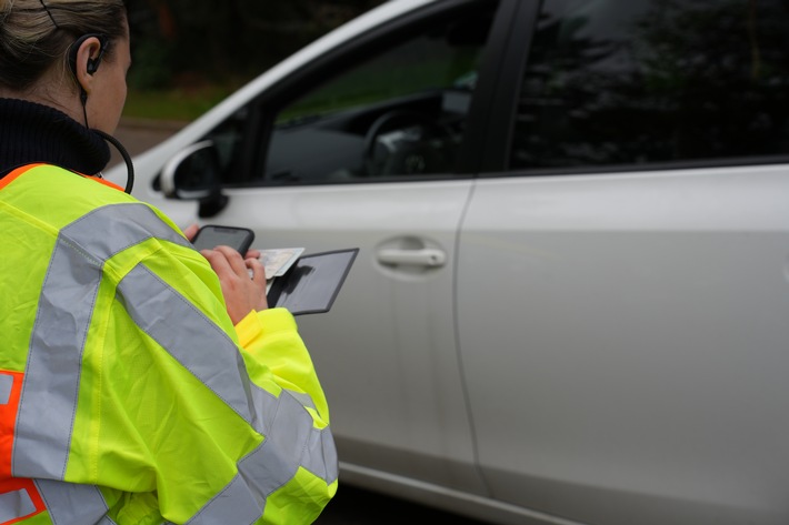 POL-LB: Europaweite Aktionswoche "Focus on the road" vom 6. bis 12. Oktober 2025 - Polizeipräsidium Ludwigsburg zieht Bilanz und klärt zum Dauerthema Ablenkung auf
