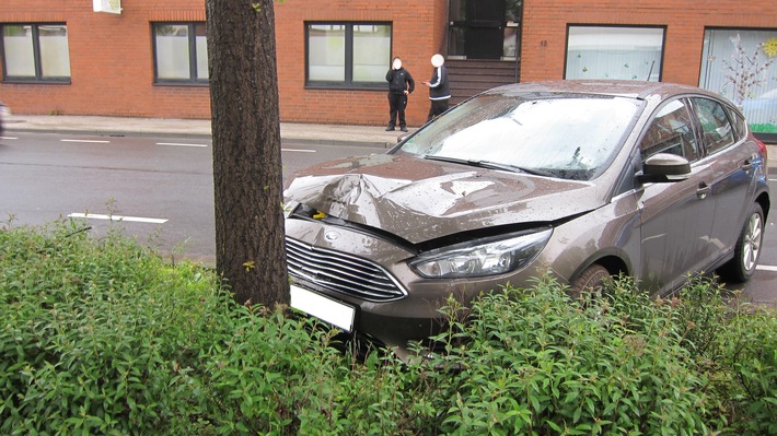 POL-NI: Verkehrsunfall in der Ortsmitte von Stolzenau