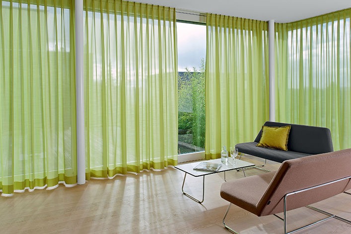 Tagesvorhänge, Nachtvorhänge oder Deko-Vorhänge - Bestellen Sie alles in hochwertiger Qualität und massgeschneidert