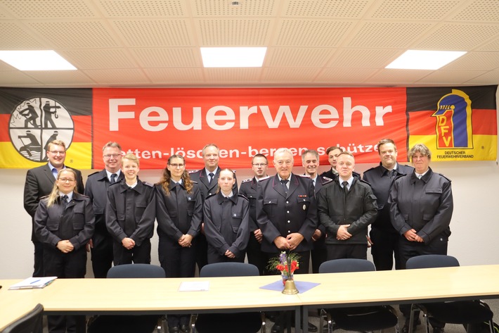 FFW Schiffdorf: Ortsfeuerwehr Schiffdorf hält Jahreshauptversammlung ab - erstmalig im neuen Feuerwehrhaus