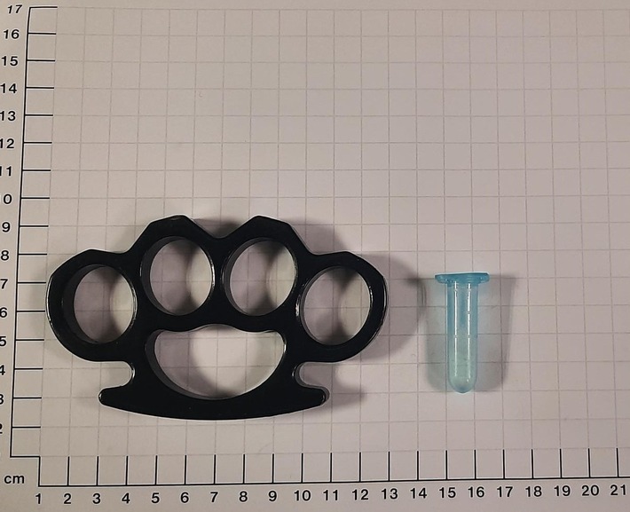 BPOL NRW: Bundespolizei stellt 28-Jährigen mit Schlagring und geringer Menge Kokain im Dortmunder Hauptbahnhof