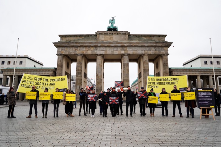 Einen Tag vor dem Treffen Merkels mit Al-Sisi: Amnesty International demonstriert für Meinungsfreiheit und eine freie Zivilgesellschaft in Ägypten