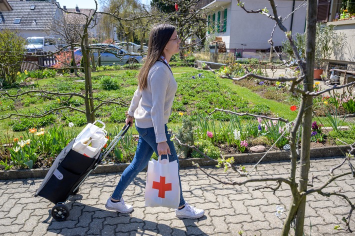 La Giornata mondiale della Croce Rossa dedicata agli eroi della crisi coronavirus