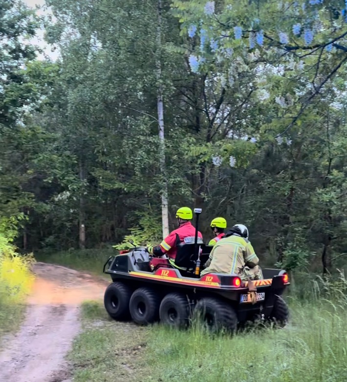 FW Dresden: Ruhiger Einsatzverlauf für Feuerwehr und Rettungsdienst an Christi Himmelfahrt