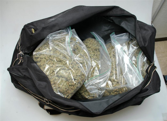 POL-REK: Mit fünf Kilogramm Marihuana erwischt - Elsdorf