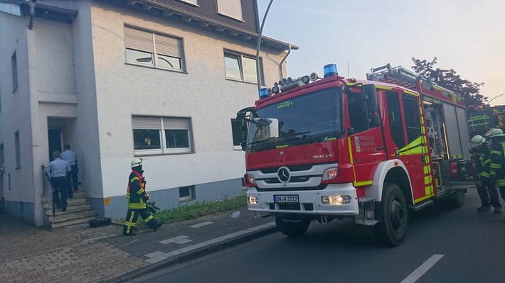 FW-WRN: Feuer_3: Essen auf Herd, Rauchmelder ausgelöst