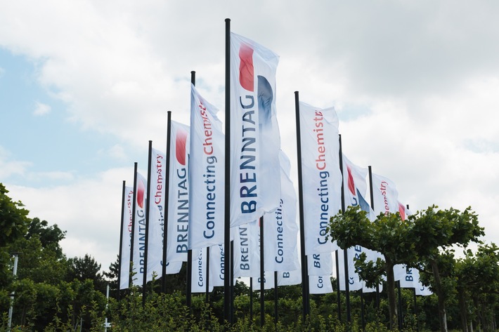 Brenntag and CheMondis announce cooperation in digital sales and marketing for Chemicals