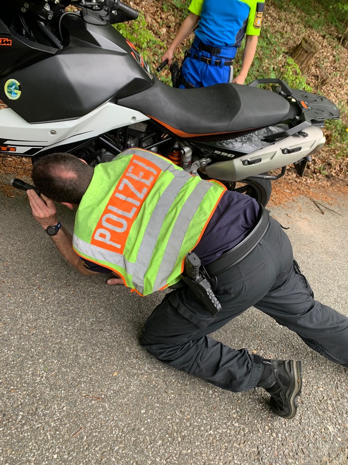 POL-DA: Südhessen: Über 400 Motorräder kontrolliert/Polizei untersagt in 10 Fällen die Weiterfahrt-11 Fahrverbote drohen
