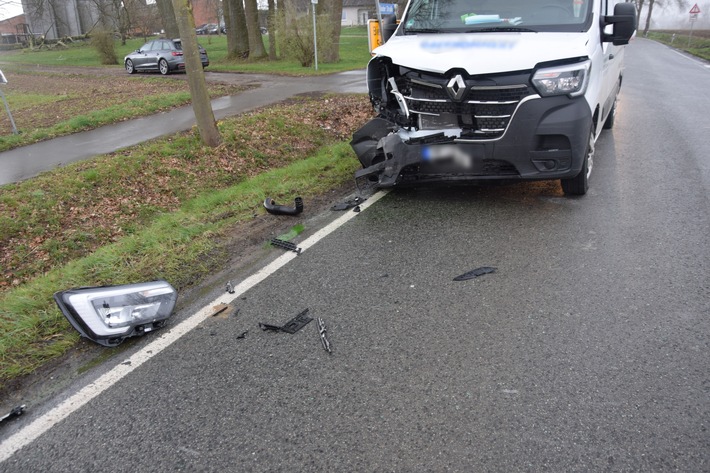 POL-HF: Verkehrsunfall auf Bünder Straße - Zwei Personen verletzt