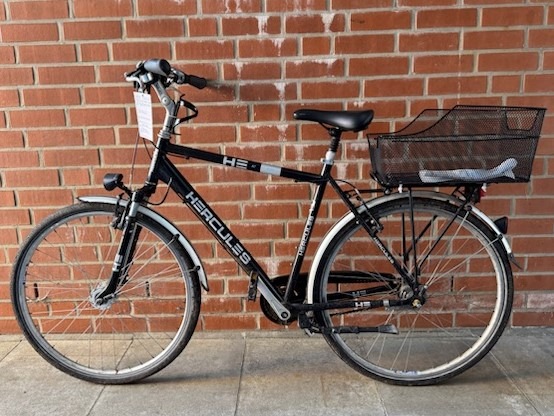 POL-HK: Soltau: Unfall auf der B 71; Munster: Skulptur beschädigt; Soltau: Safe aus Golfclub gestohlen; Soltau: Eigentümer von Fahrrad gesucht (Foto)