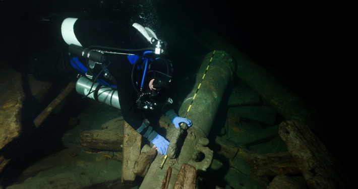 ZDF-"Terra X"-Doku über die Bergung eines historischen Kriegsschiffs in der Ostsee (FOTO)