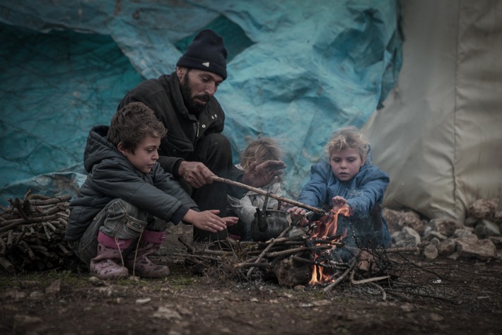 Eine vertriebene Familie in Nordwestsyrien.jpg