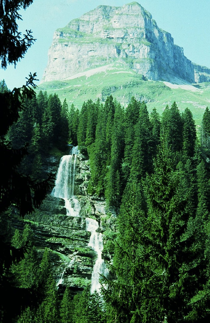 Die Schweizer Patenschaft hilft finanzschwachen Berggemeinden