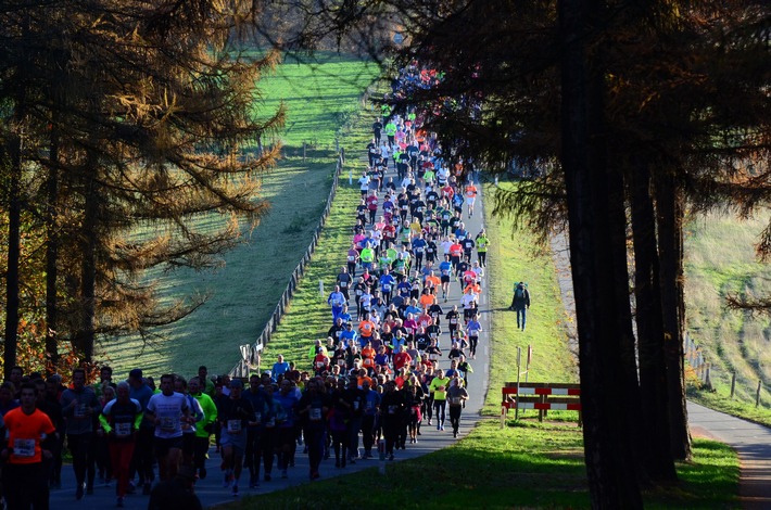 Herbstklassiker lockt Läufer nach Nimwegen / Europäische Auszeichnung für NN Zevenheuvelenloop