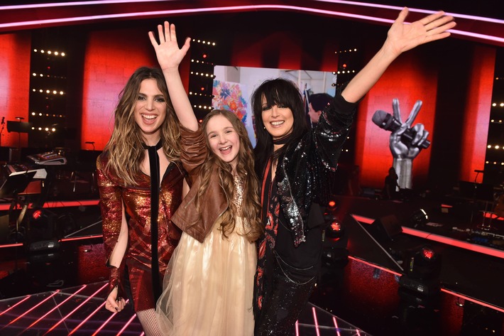 So viele Zuschauer wie nie: Das Finale von "The Voice Kids" legt kräftig zu // Sofie (11) aus Team Nena und Larissa ist die jüngste Siegerin der SAT.1-Musikshow