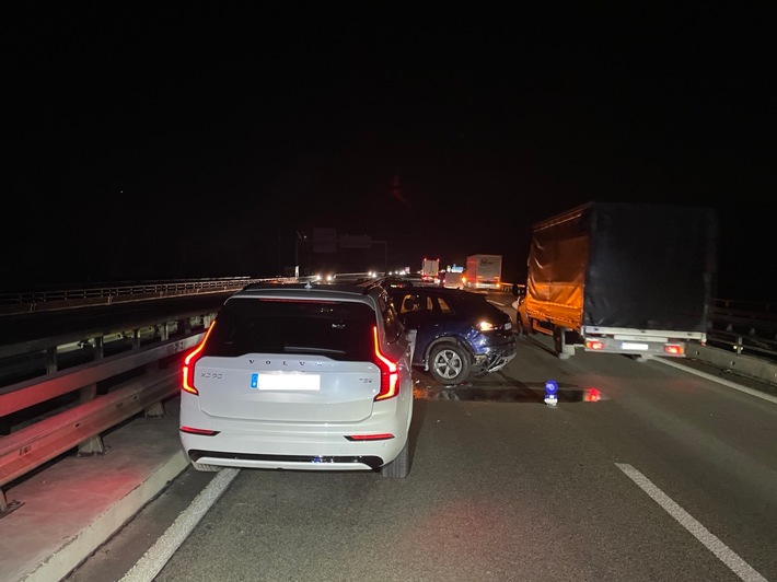 POL-PASTKL: Illegales Autorennen führt zu Unfall