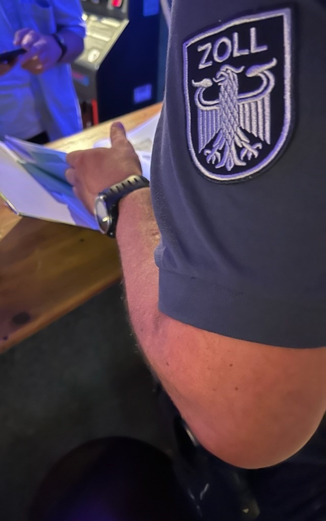 HZA-HN: Sonntäglicher Aktionstag: Zoll deckt illegale Beschäftigung auf