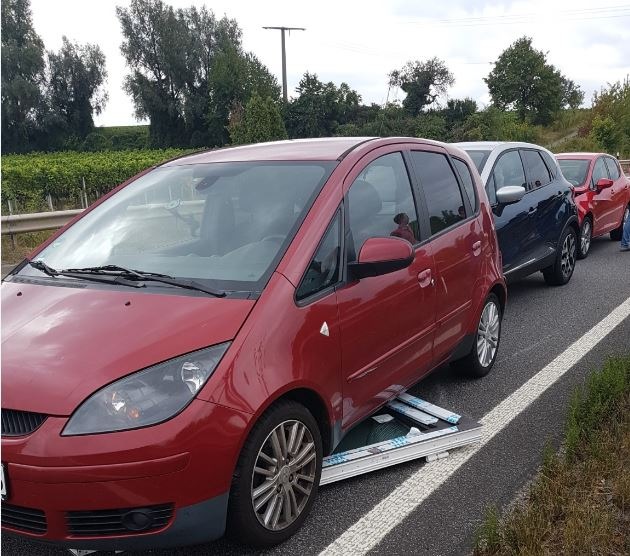 POL-PDLD: Edenkoben/A 65 - Verkehrsunfall infolge ungesicherter Ladung