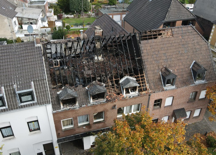 Feuerwehr Goch: Hoher Sachschaden nach Dachstuhlbrand