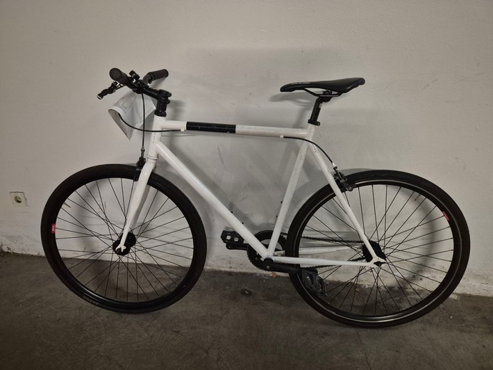 POL-SE: 20261009.1 - Norderstedt: Eigentümer eines Single-Speed Bikes gesucht