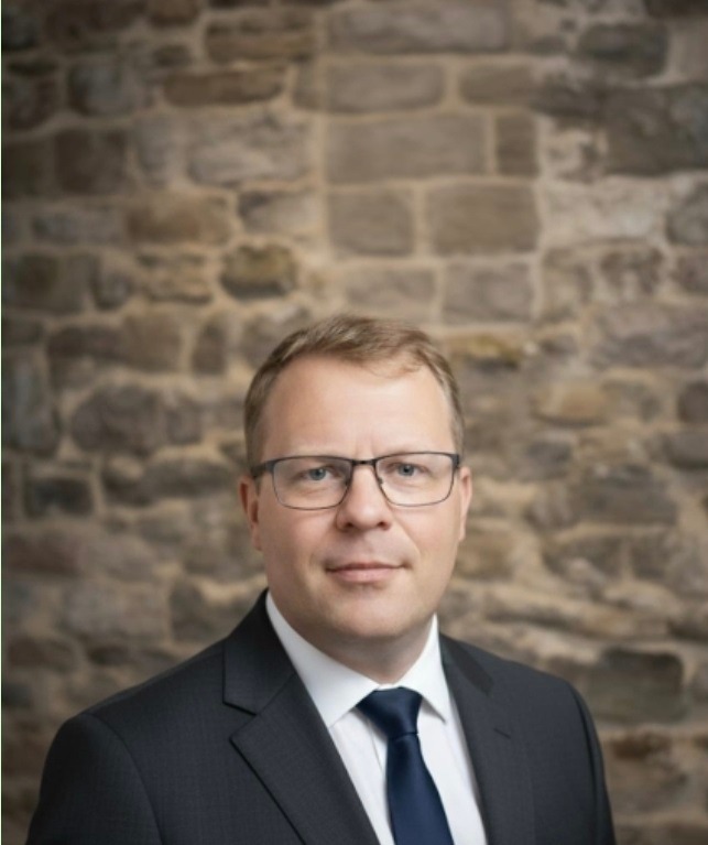 Privathotels Dr. Lohbeck: Benjamin Metzger ist neuer Direktor im Hotel Schloss Rheinfels