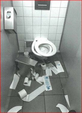 POL-GÖ: (43/2024) Unbekannte verwüsten öffentliche Toilette im Duderstädter Rathaus - Rund 1.500 Euro Schaden, Zeugen gesucht!