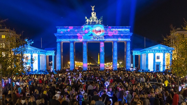 Teaserfoto Brandenburger Tor FOL 2024_Credit_Visualisierung_Festival of Lights.jpg