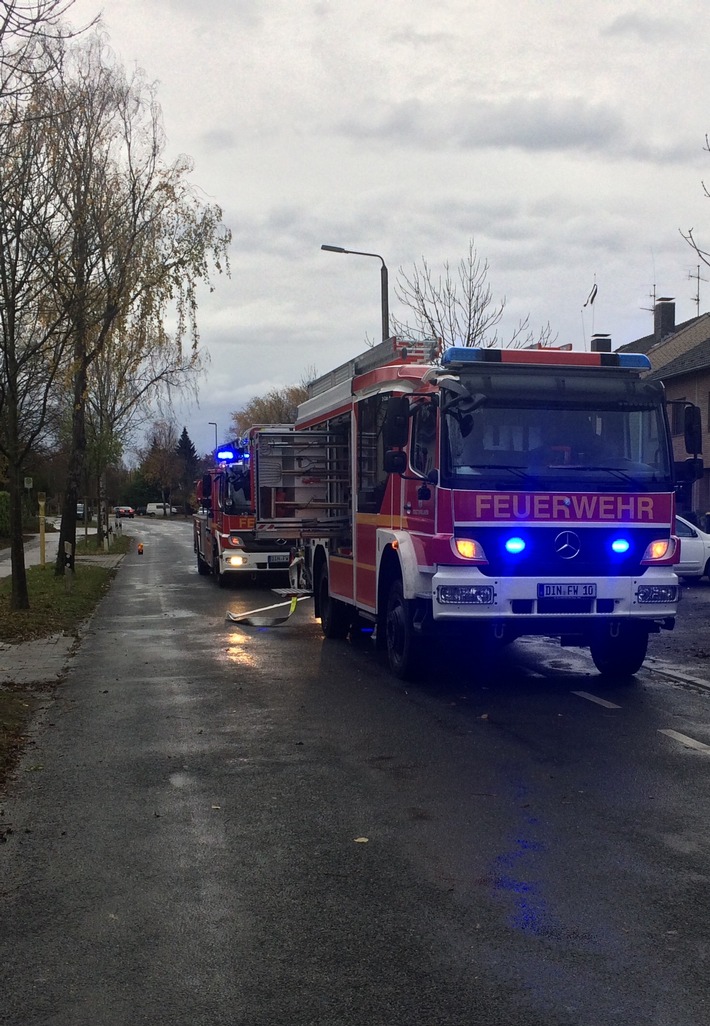 FW Dinslaken: Brandeinsatz in einem Mehrfamilienhaus in Dinslaken Eppinghoven